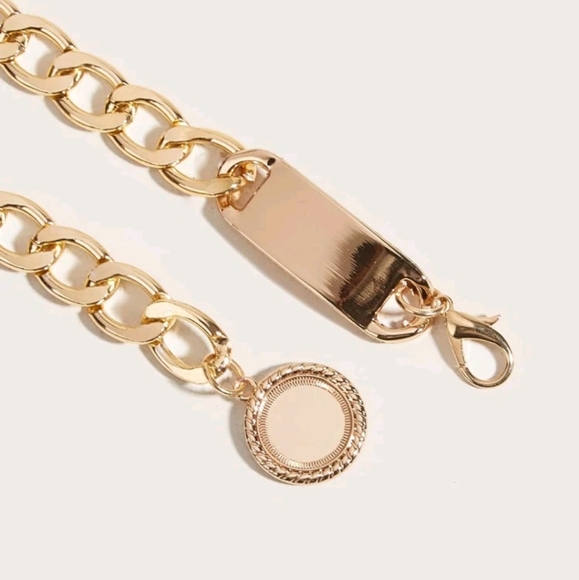 Chunky Gold chain adjustable Belly or waist statement belt - Picture 6 of 7